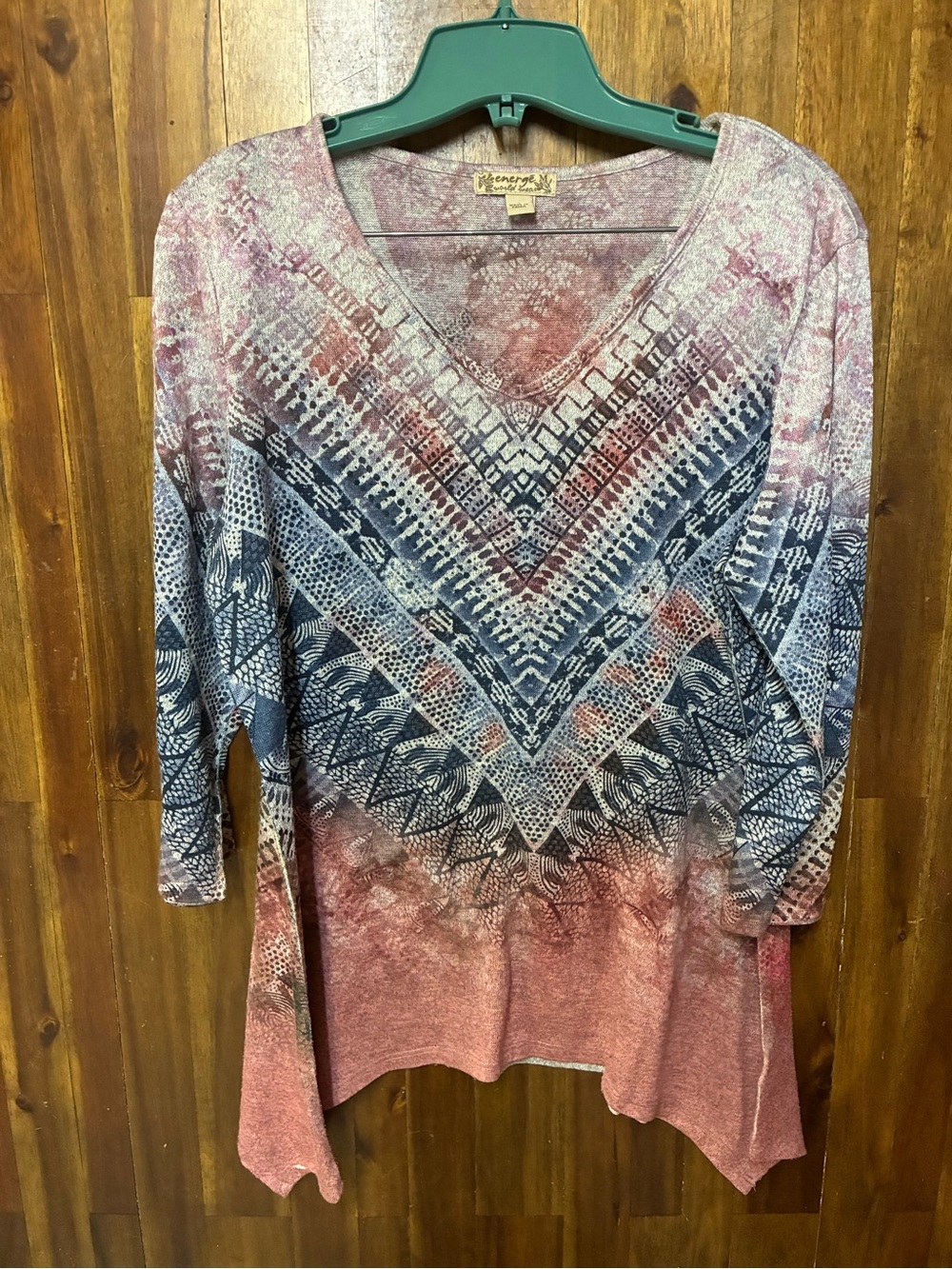 energe World Wear Women’s V-Neck Patterned Top in Rose Blue (M)